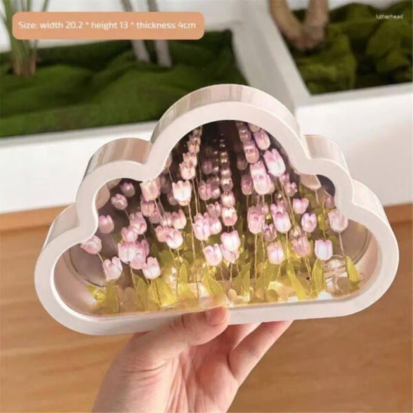 Lámpara decorativa en forma de nube con tulipanes luminosos - Imagen 2